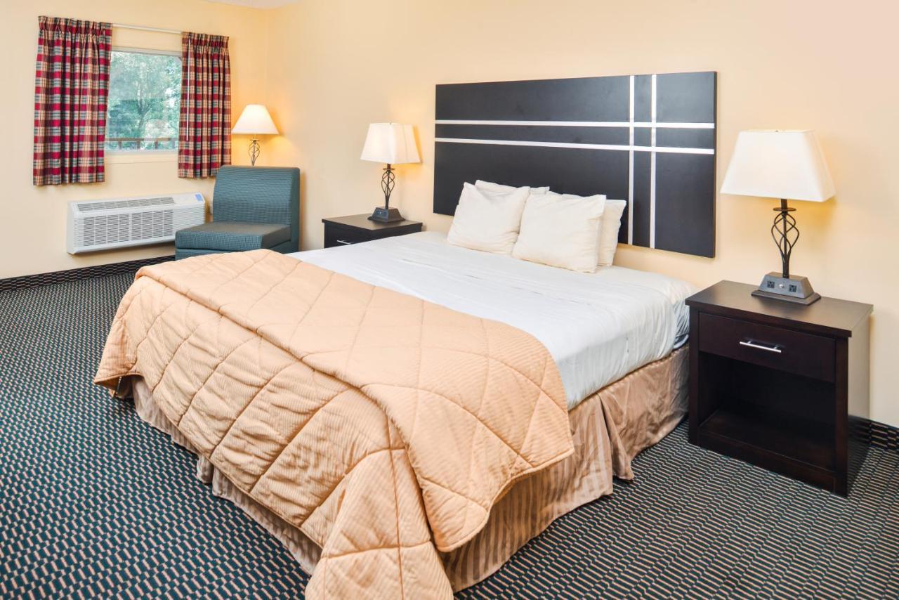 Soudersburg Inn & Suites Lancaster Ronks Eksteriør bilde