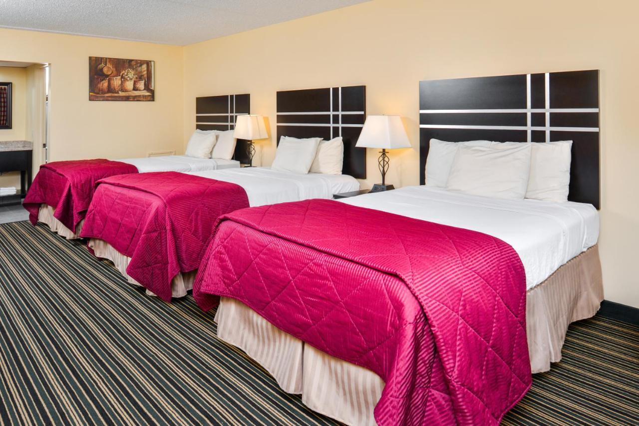 Soudersburg Inn & Suites Lancaster Ronks Eksteriør bilde