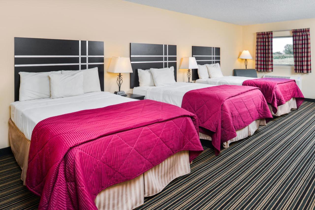 Soudersburg Inn & Suites Lancaster Ronks Eksteriør bilde