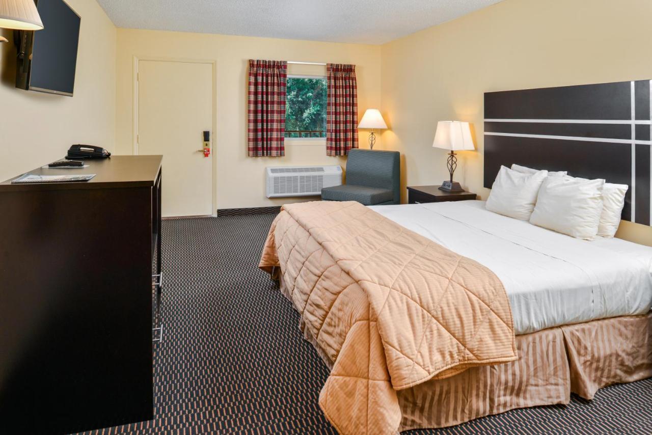 Soudersburg Inn & Suites Lancaster Ronks Eksteriør bilde