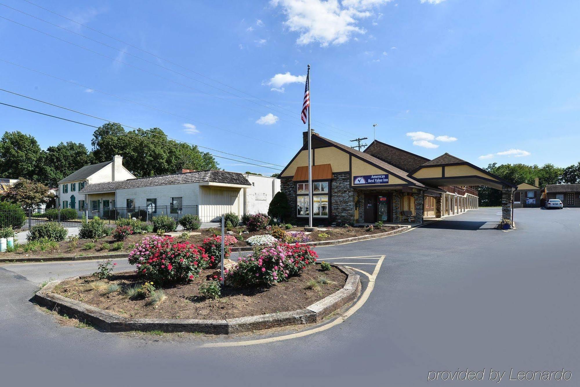Soudersburg Inn & Suites Lancaster Ronks Eksteriør bilde
