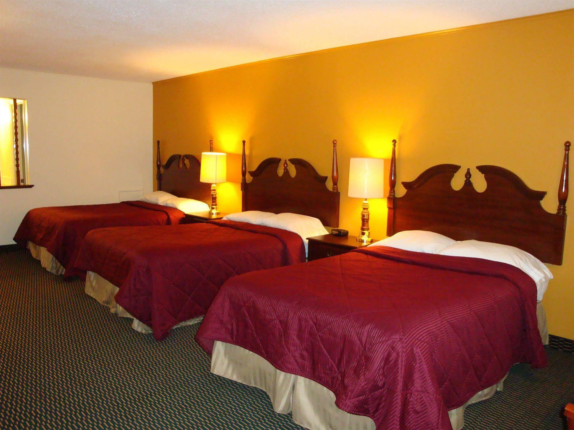 Soudersburg Inn & Suites Lancaster Ronks Eksteriør bilde