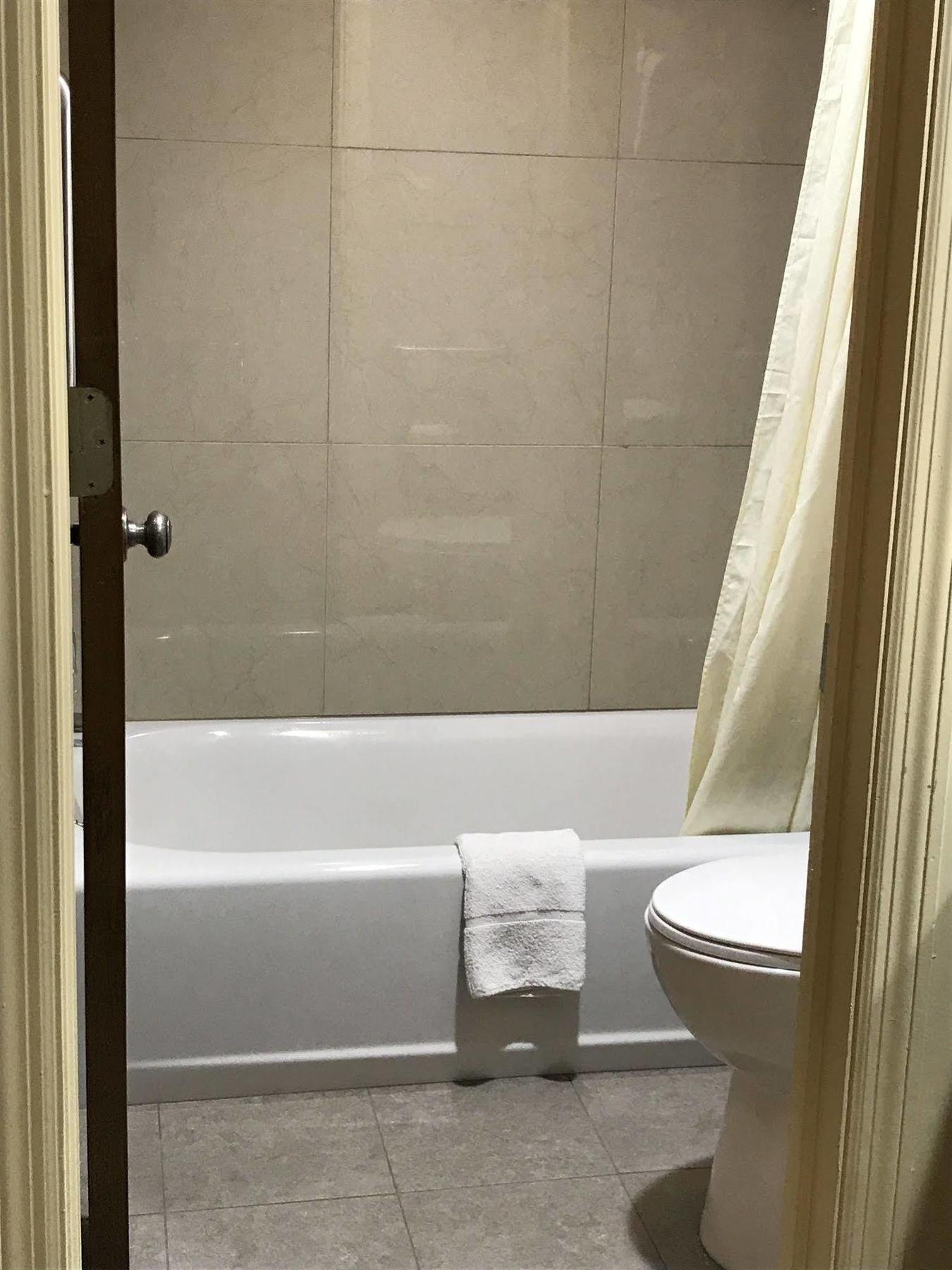 Soudersburg Inn & Suites Lancaster Ronks Eksteriør bilde