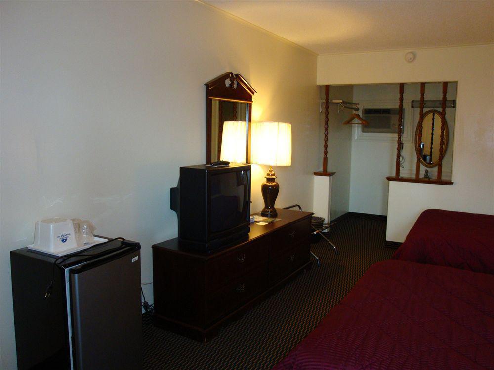 Soudersburg Inn & Suites Lancaster Ronks Eksteriør bilde